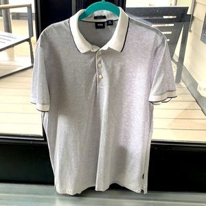 Hugo Boss - Like New - Size Large